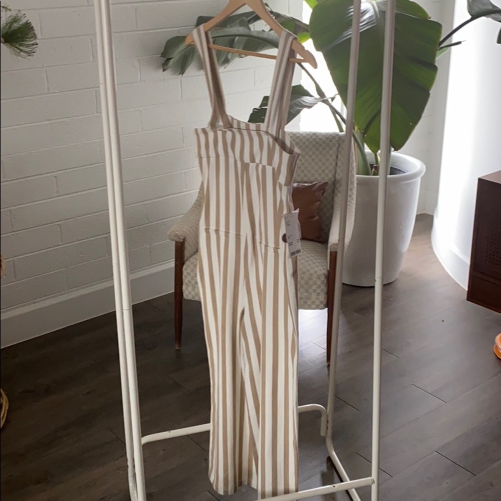 Jumpsuit - Picture 4 of 5